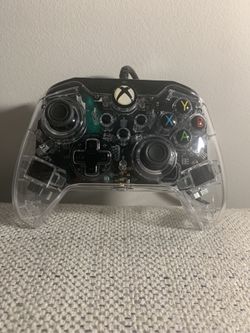 XBOX Wired Gaming Controller