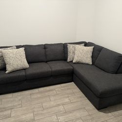 Large Like-New Sectional