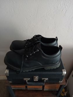 SKECHERS SIZE 13W