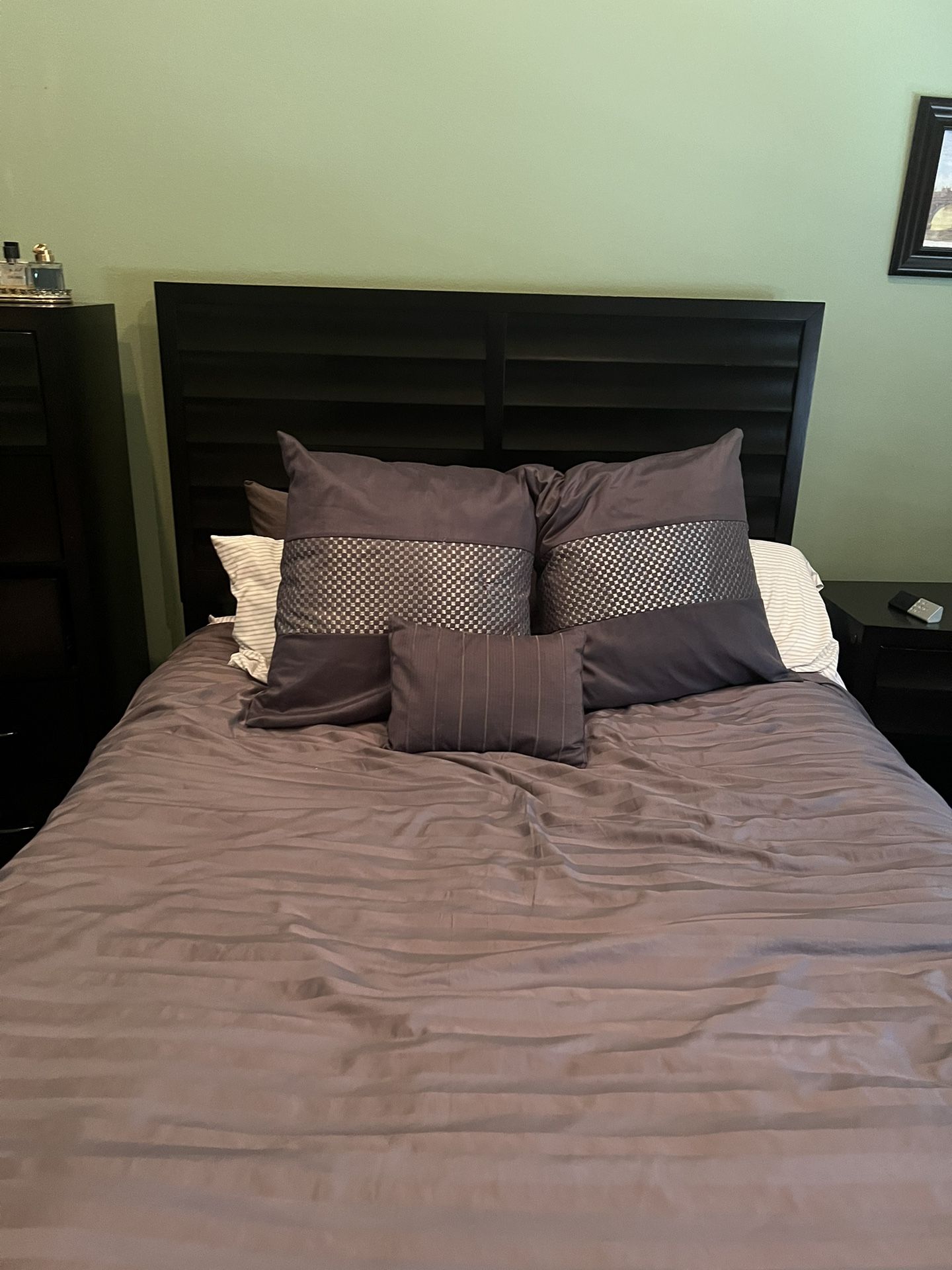 Bedroom Furniture Set With Sleep Number