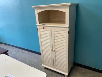 Ivory Cabinet Louvered Desk with Pull Out Drawers