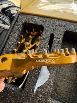 Warp 9 Ultra bee Pegs (NEW)