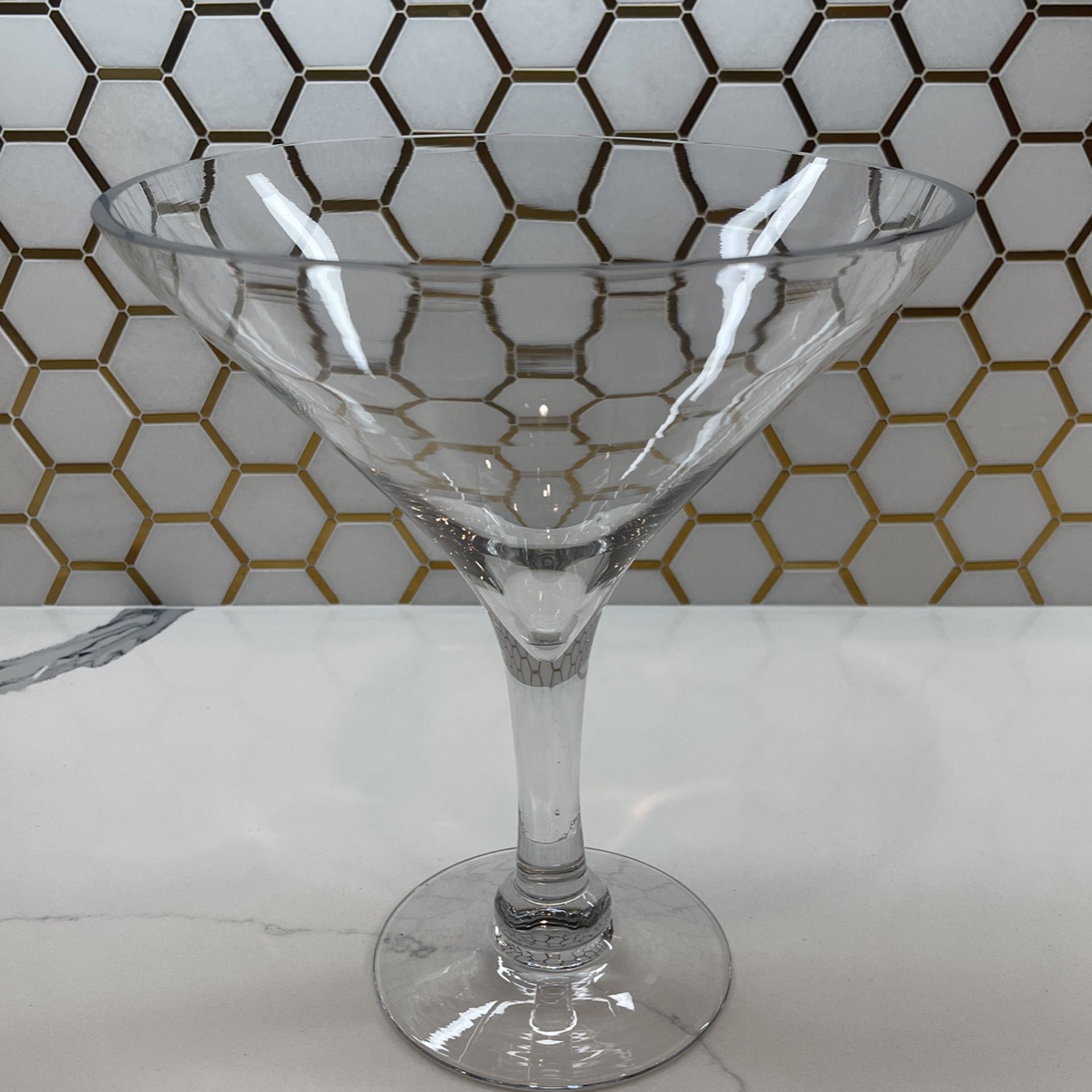 Jumbo Martini Glass Vase Centerpiece, 23-Inch, 2-Count