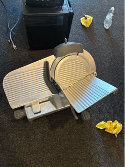 Meat slicer
