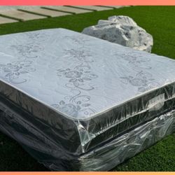 Queen size mattress / Colchon