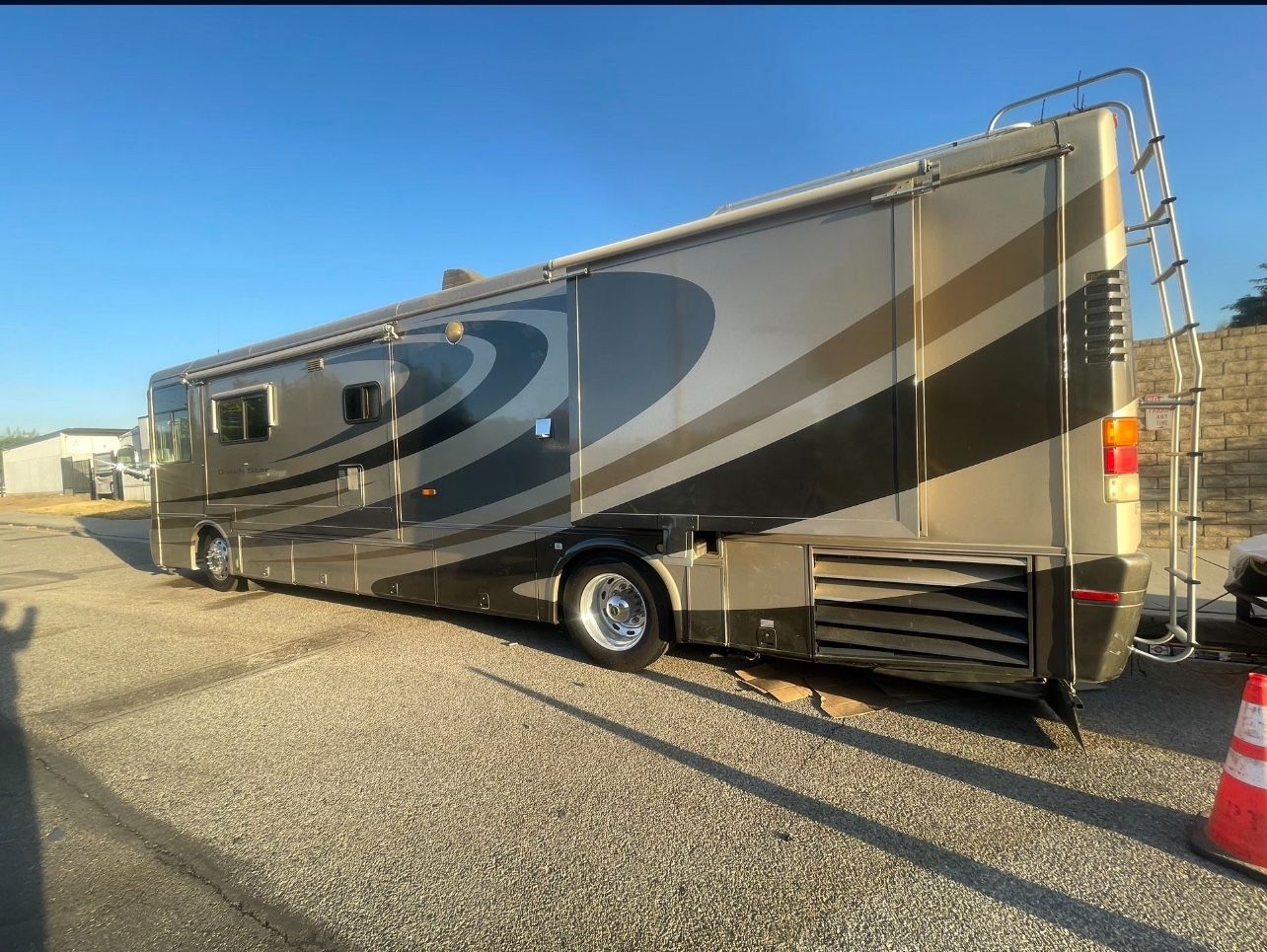 2002 Newmar Dutch Star DiesalFreightliner Chassis