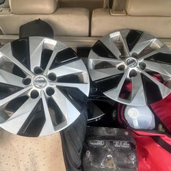 Juego De Tapas Para Nissan Altima “16