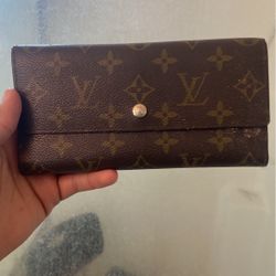 Louie Vuitton Wallet