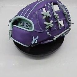 Custom Baseball Gloves