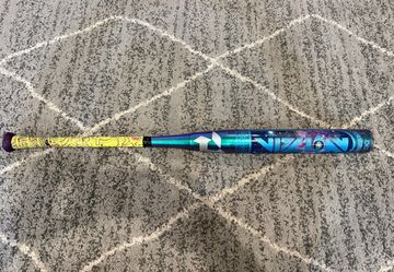 2027 DeMarini Vizion Softball Bat 33/23 (-10)