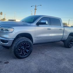 2019 Ram 1500 Crew Cab Limited 