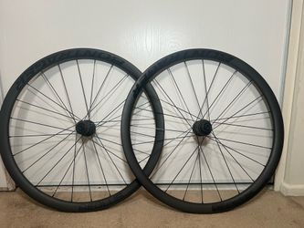 Bontrager Aeolus 35 Elite Carbon Wheelset