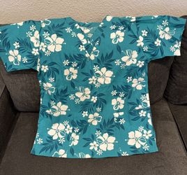 Hawaiian Print Scrub Top- Size Small