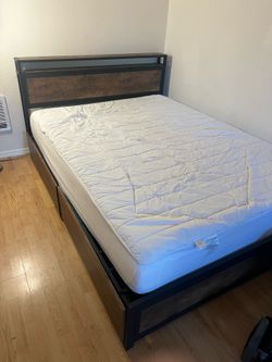 Queen Bed: Frame & Mattress With Storage