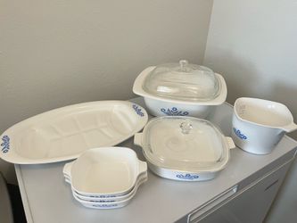8-Piece Vintage Corning Ware Cookware