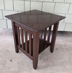 Craftsman/Mission end table