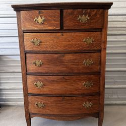 ANTIQUE TALL DRESSEE