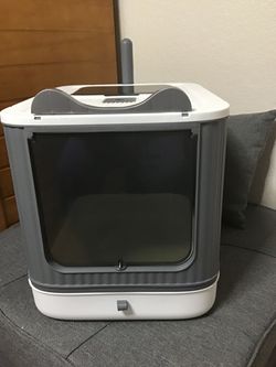 Cat litter box