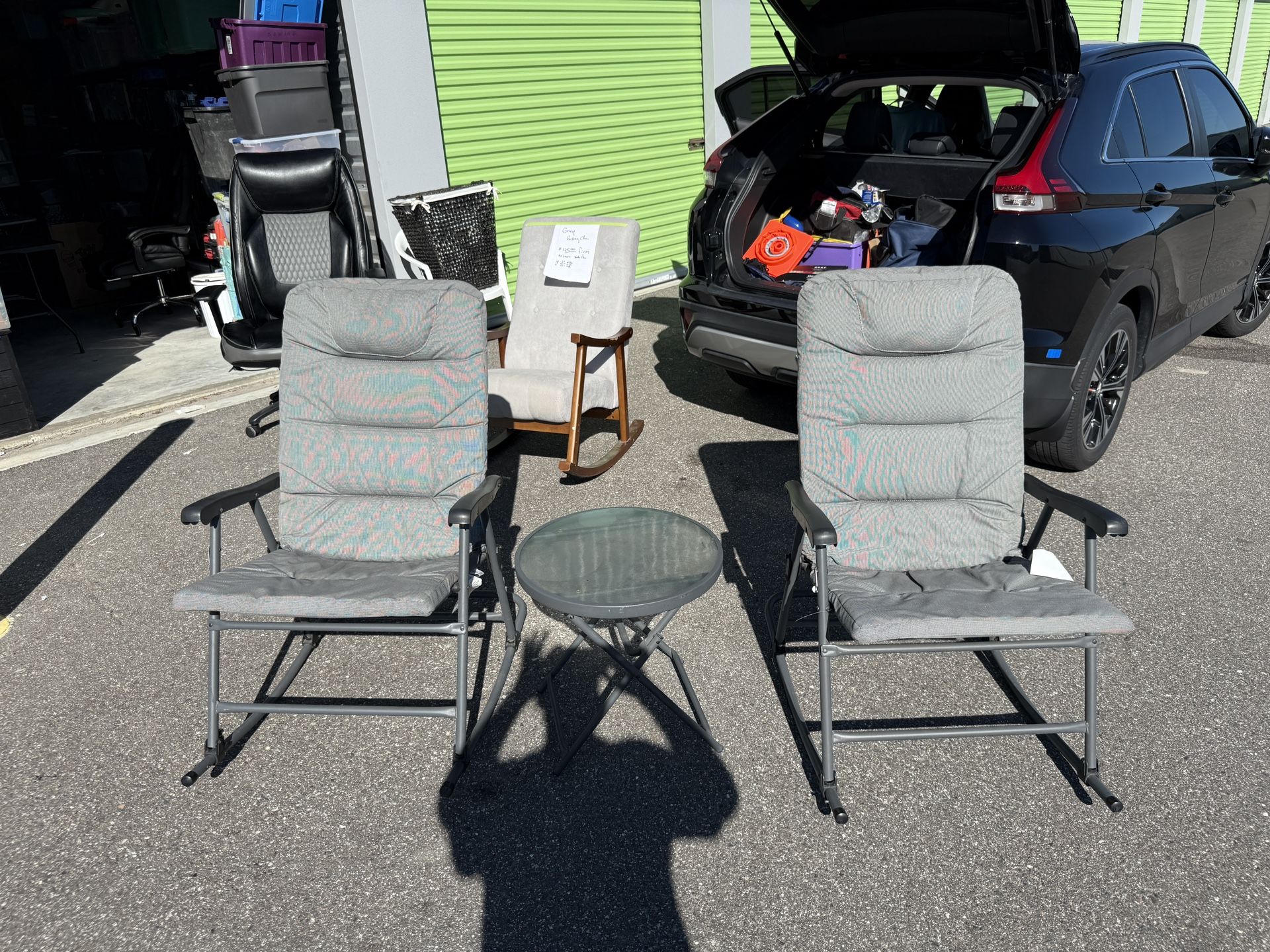 Great Shape 3 Piece Rocker And Coffee Table