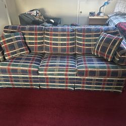 Plaid Couch With Sleeper