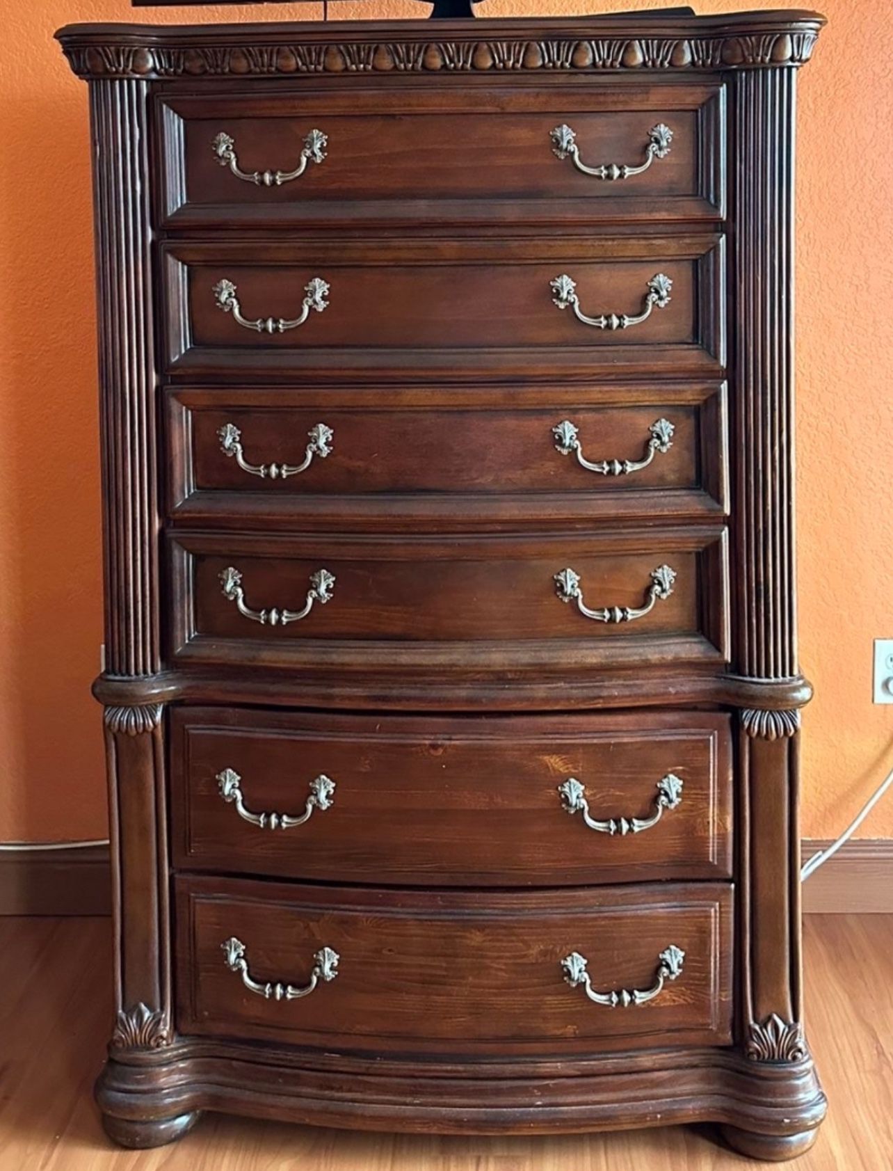 Chests Drawer 