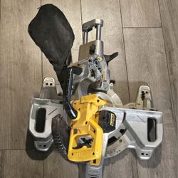 DeWalt 20v Slide Saw