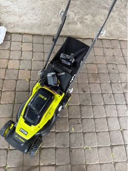 RYOBI ONE+ 18V 13 in. Cordless Battery Walk Behind Push Lawn Mower with 4.0 Ah Battery and Charger