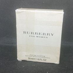 Burberry For Women Perfum