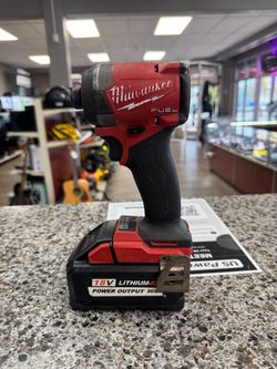 Milwaukee 2953-20 M18 1/4” impact with 9ah aftermarket battery
