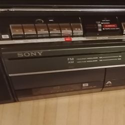 Sony CFS-W301 AM/FM DUAL CASSETTE DECK