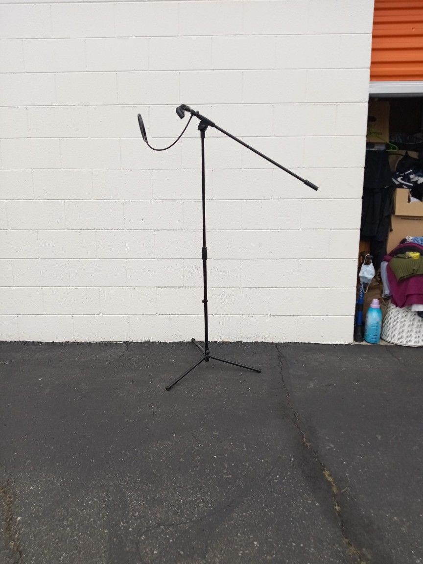 Microphone Stand With AOKEO Filter And Microphone Clip