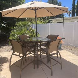 Brown Jordan Patio Chairs Table And Umbrella 