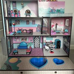 LOL Dollhouse
