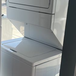 Whirlpool Stackable Washer And Electric Dryer Used 