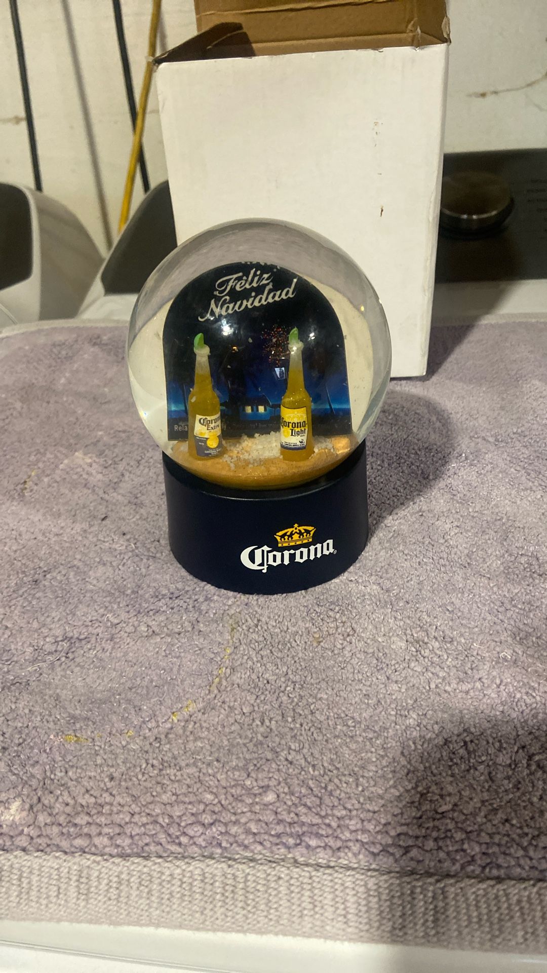 Small Corona Globe