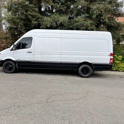 Parting Out 2011 Mercedes Sprinter 185k Miles New Turbo Diesel 