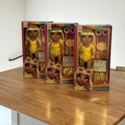 Rainbow High Swim & Style Fashion Sunny Doll