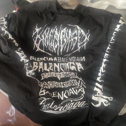 BALENCIAGA LONG SLEEVE BLACK TEE