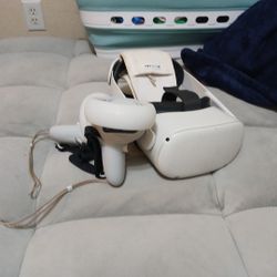 Quest 2 With Attachments And Games