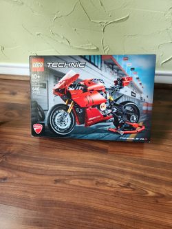 Lego 42107 Technic Ducati Panigale V4 R