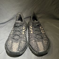 Adidas YEEZY 350 V2 CMPCT “Slate Carbon”