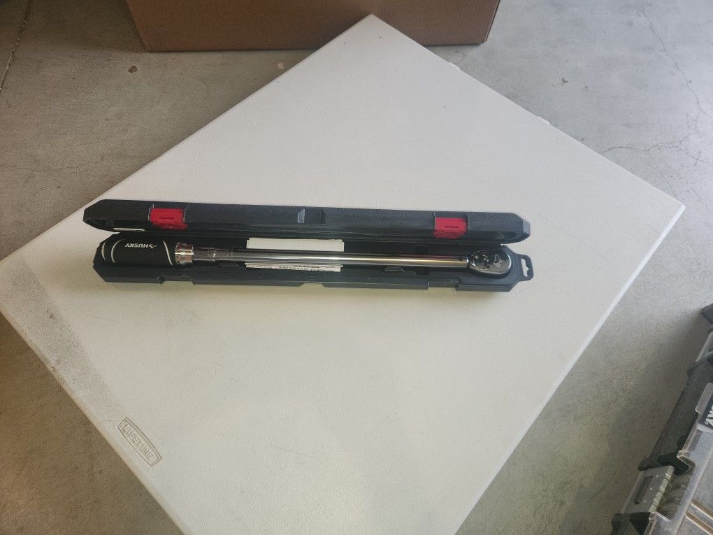 Husky 1/2 Drive Torque Wrench