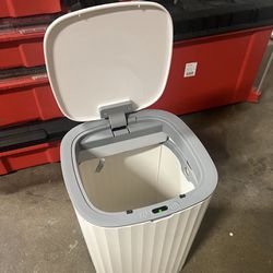 small trash can with sensor