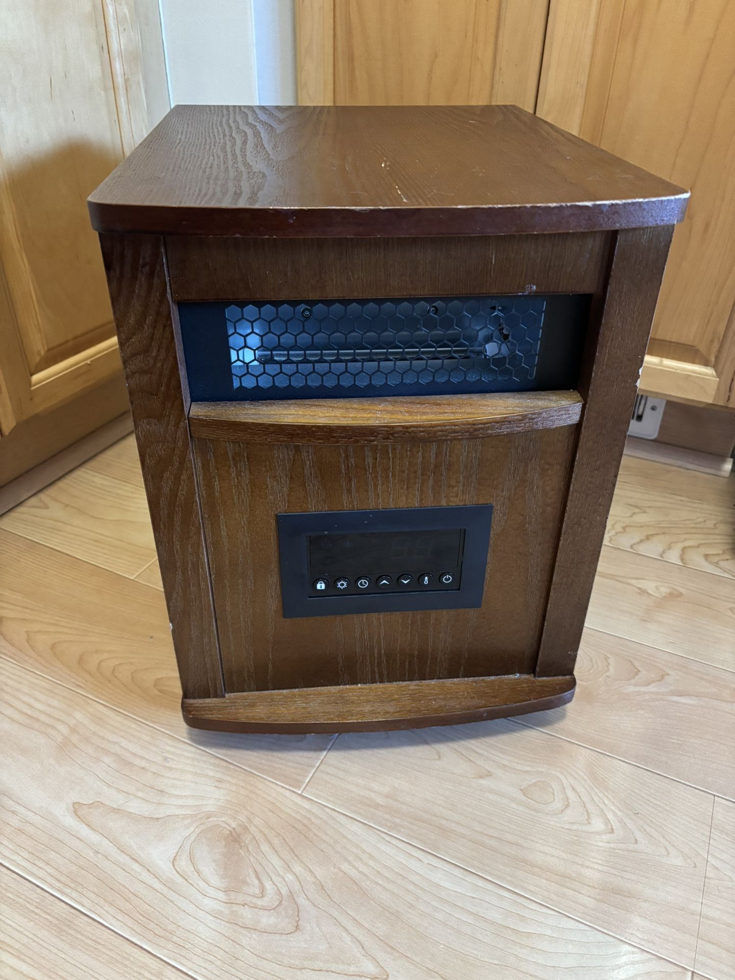 Interek Electric Portable Heater On Wheels - 1500 W