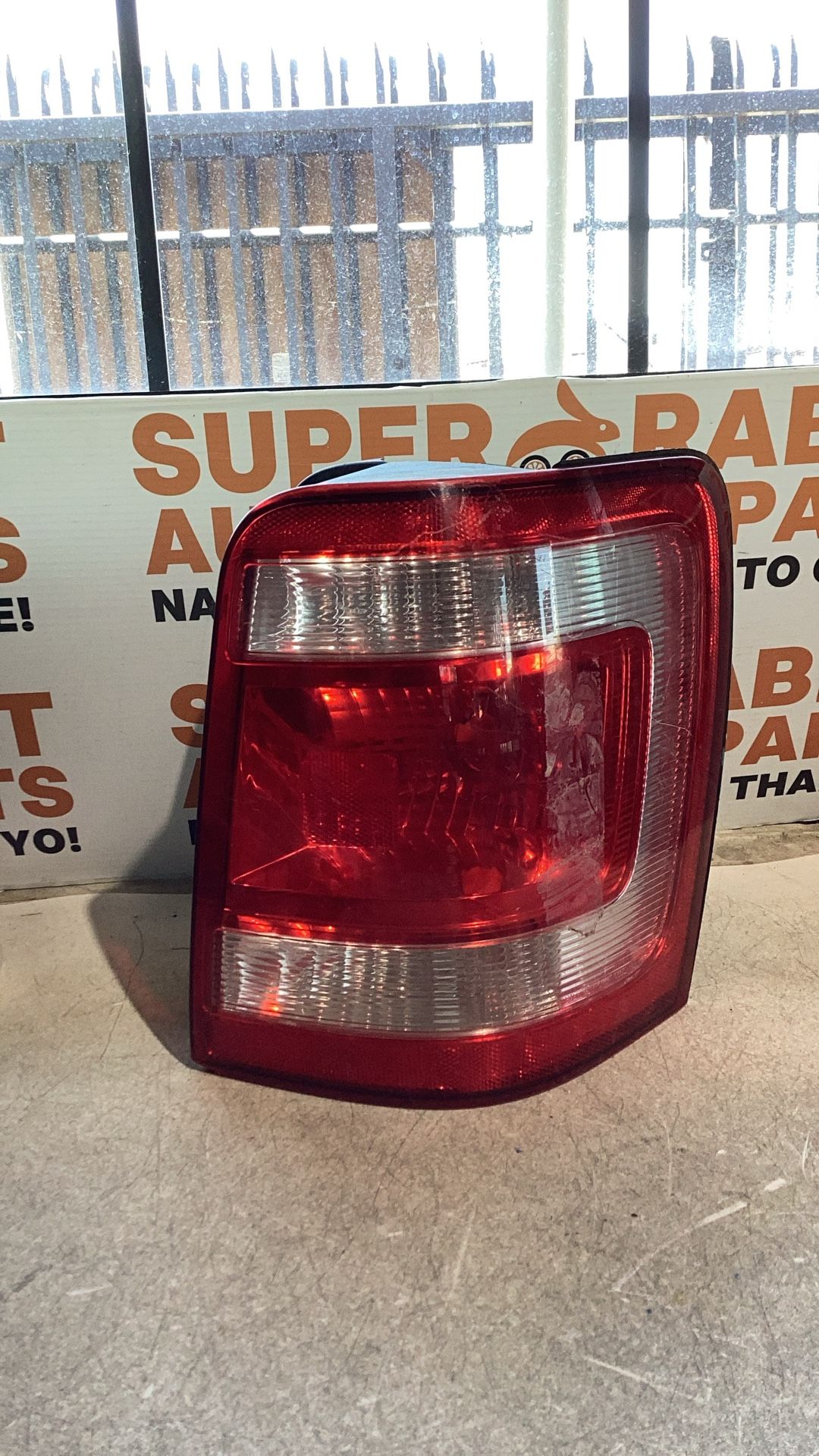 2008 Escape Passenger Tail Light 2012