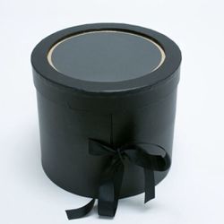 Double Layer Black Round Flower Box with Window Top (Two-Layers)/ Caja de flores redonda negra de doble capa con parte superior de ventana (dos capas)