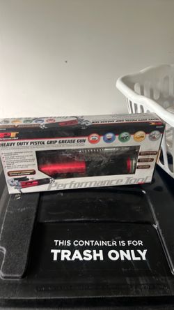 New PT heavy duty grease Gun
