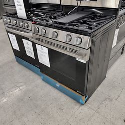 $719(MSRP$1699, Save $980) LG WiFi Enabled Gas Range With Griddle and SmartTouch Glass Controls