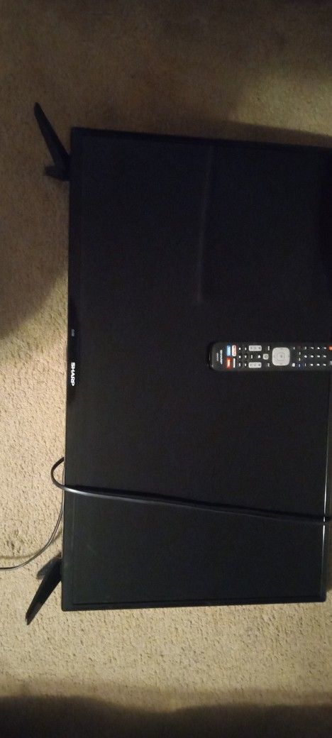 Flat screen With Wall Mount
