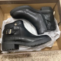 Black Boots